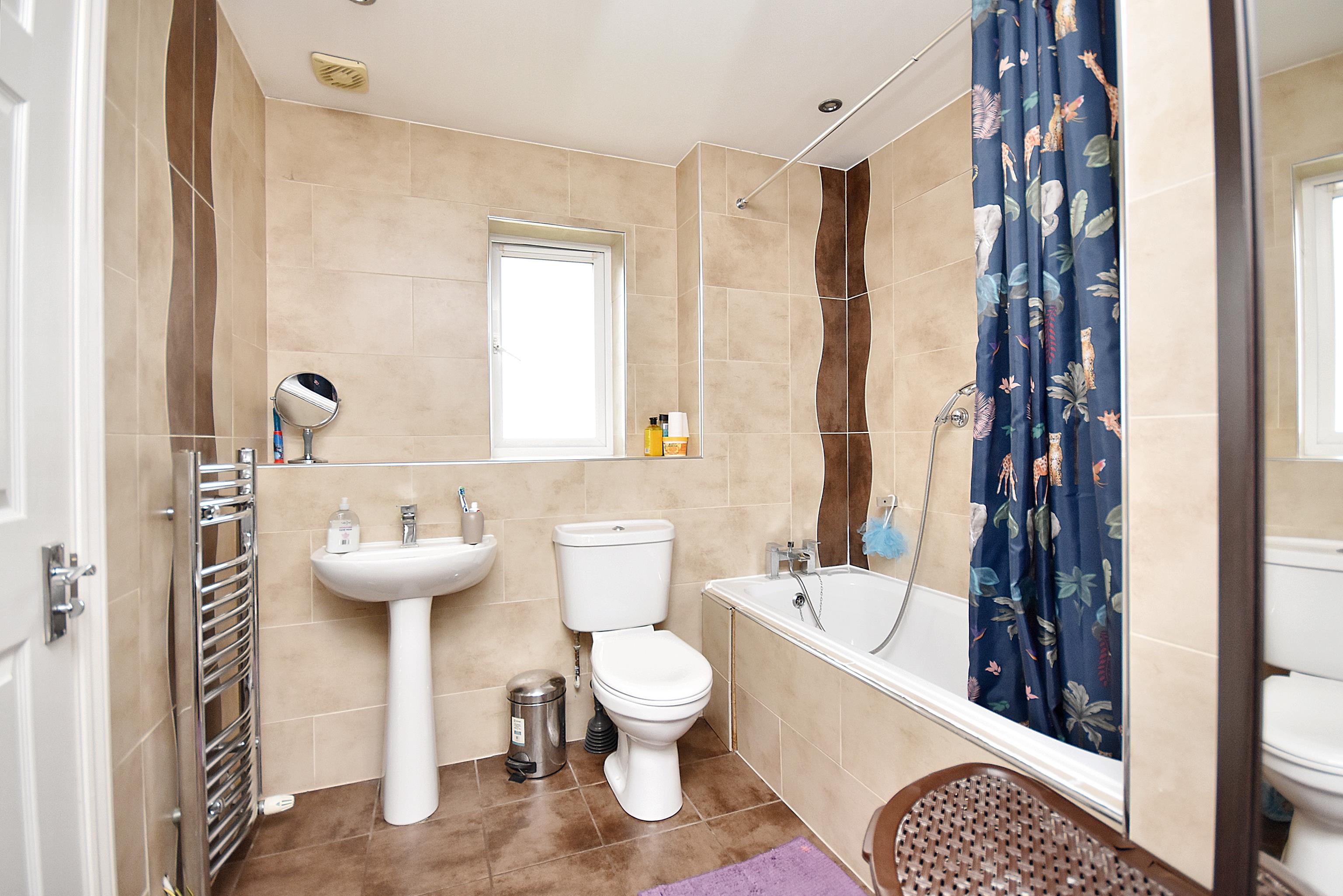 Ascot Close, Corby Simpson West